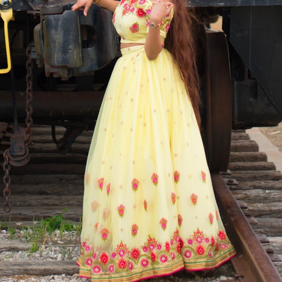 lehenga Dresses Pastel Yellow Lehenga With Flowers Embroidery